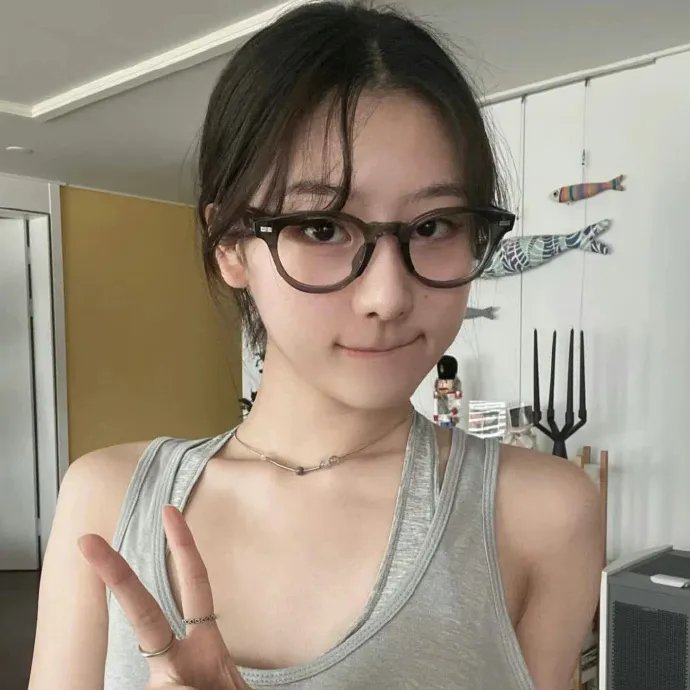 偷窥者2021 海报