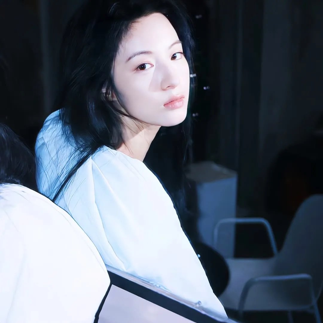 麻木不仁第一季 海报